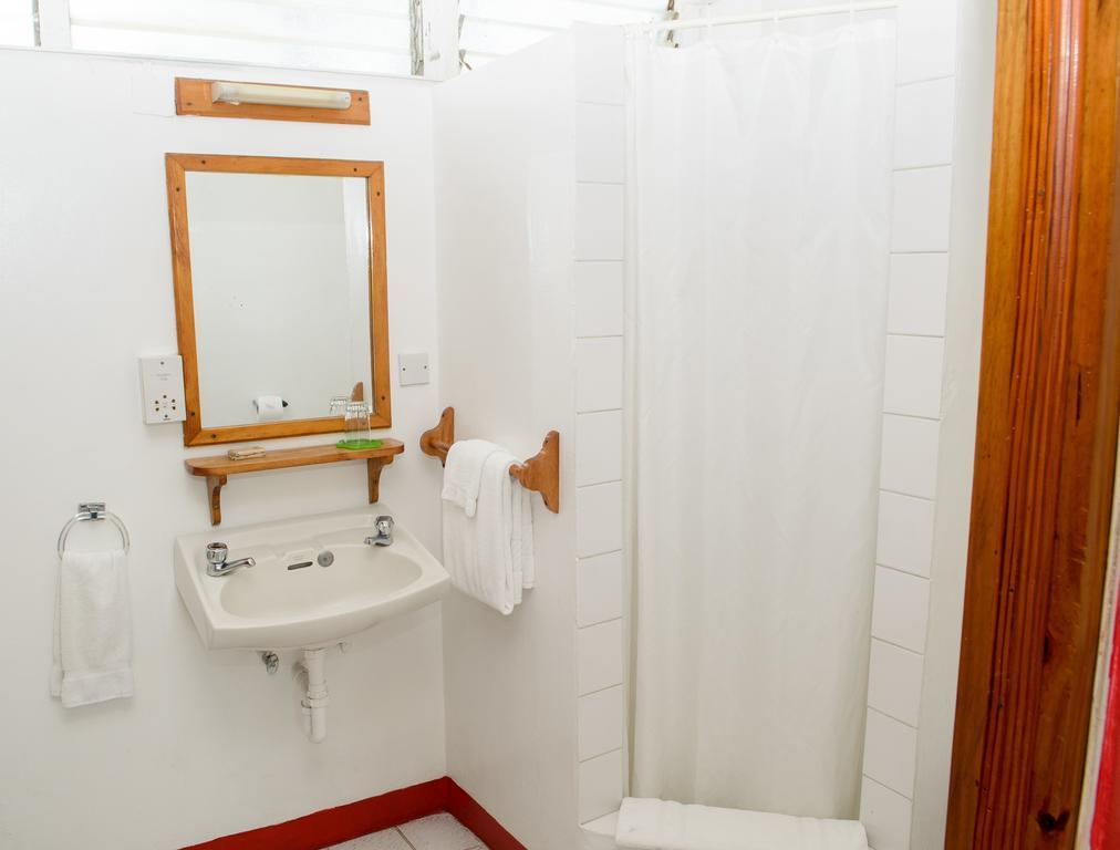Anchorage Hotel, Whale Watch & Dive Center Roseau Room photo